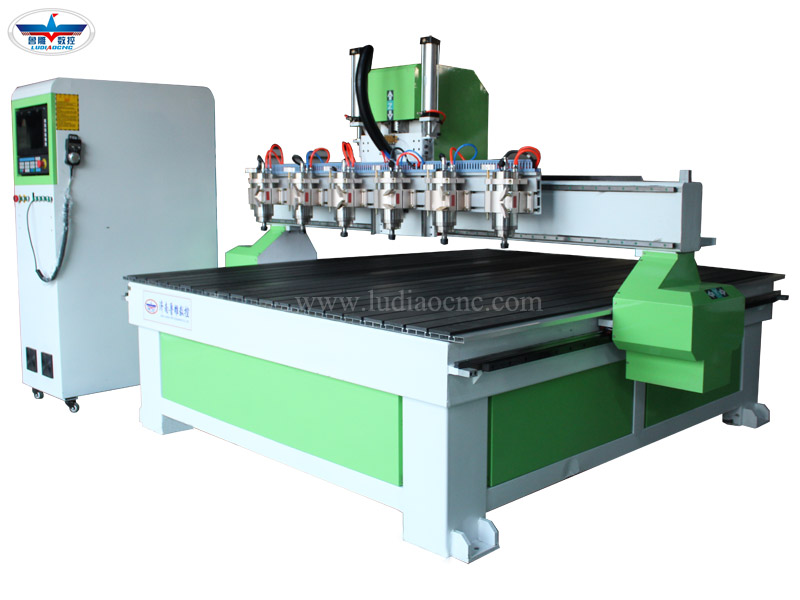 2018一拖六山龍側面 /upload/2018-12-01/81209e2f80495da2326cd251bbc7ff23.jpg